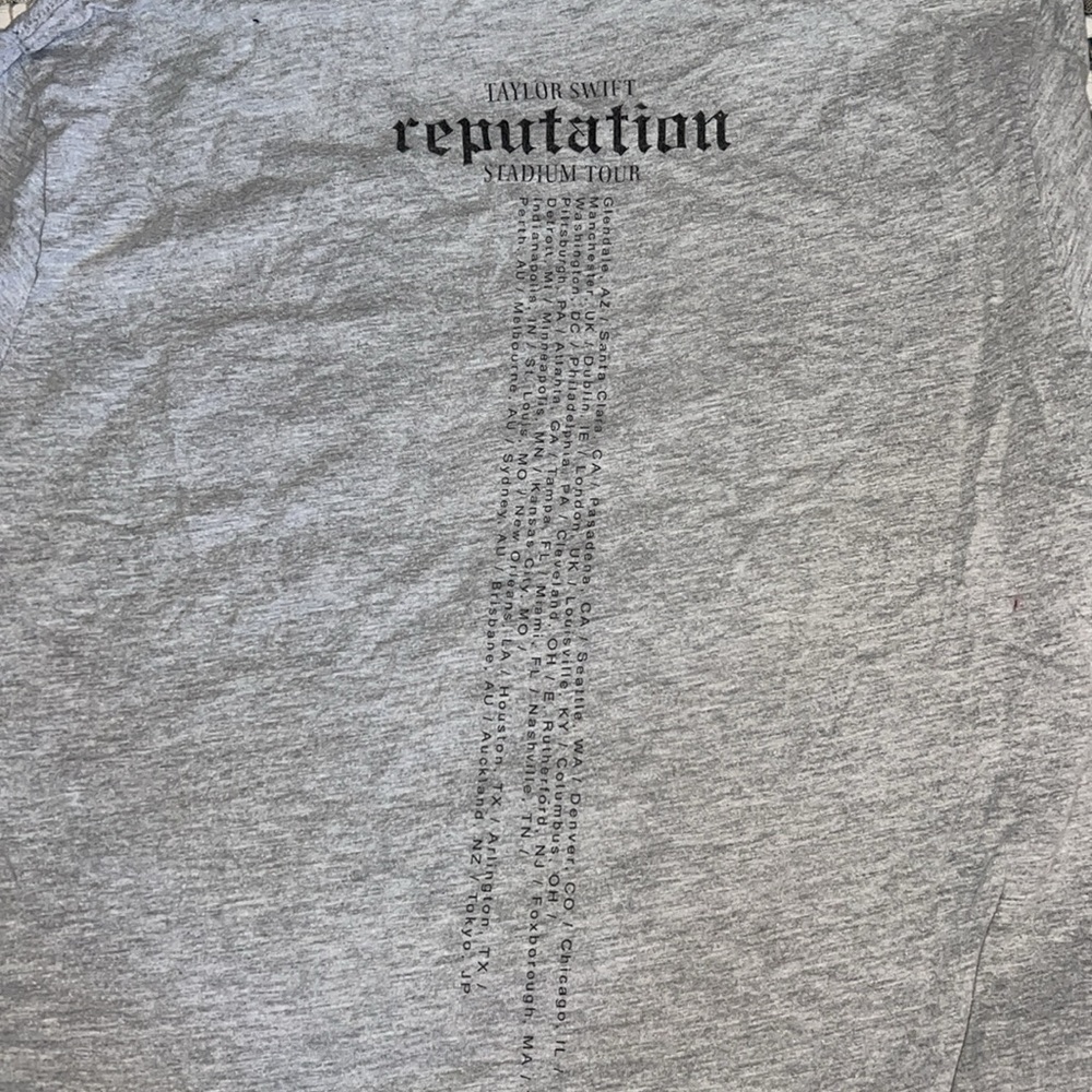 Reputation Tour Taylor Swift Merch - image 2
